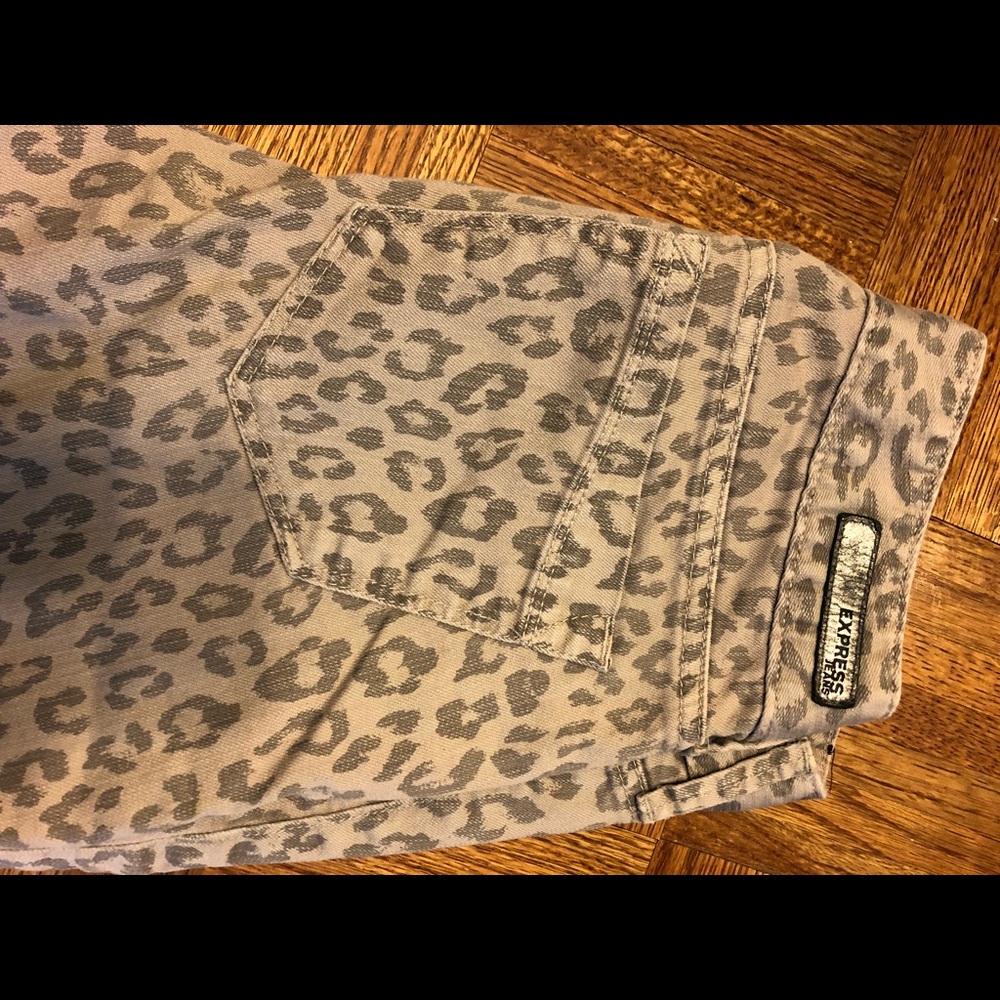 Express Leggings/ Jeans In animal print